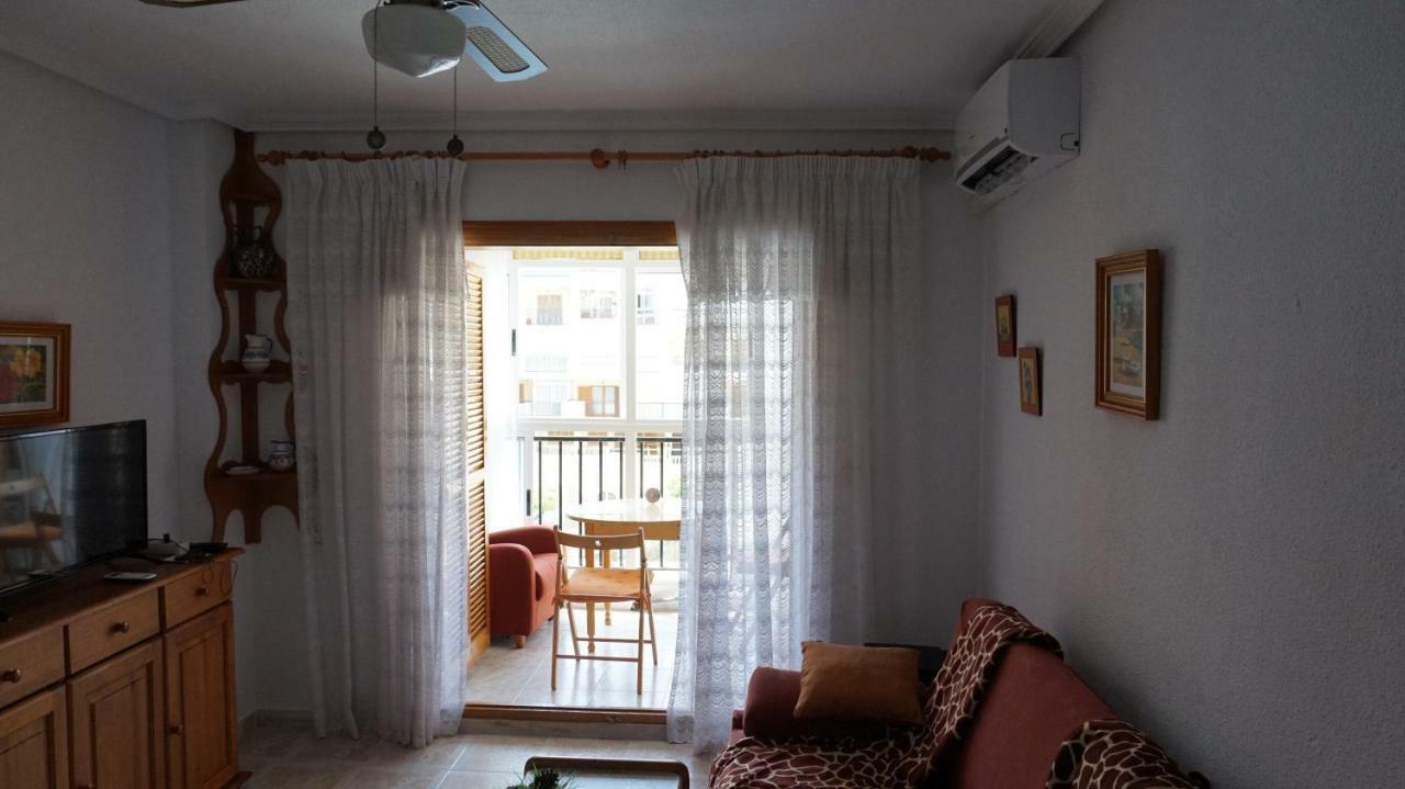 Studio w La Mata La Mata  Luaran gambar